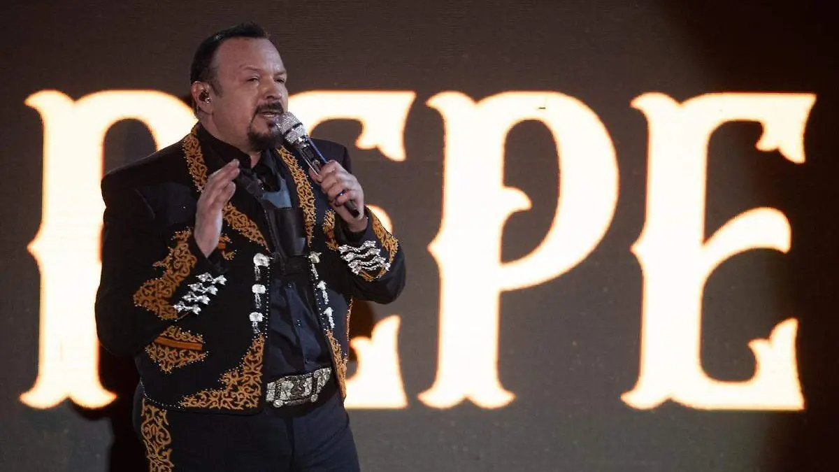 Pepe Aguilar (2)